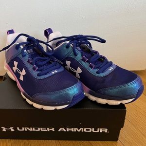 Girls' Grade School UA Assert 8 Frosty Running Shoes - Size 4 Youth